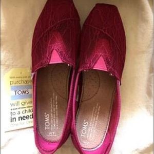 BRAND NEW Toms Red Lace